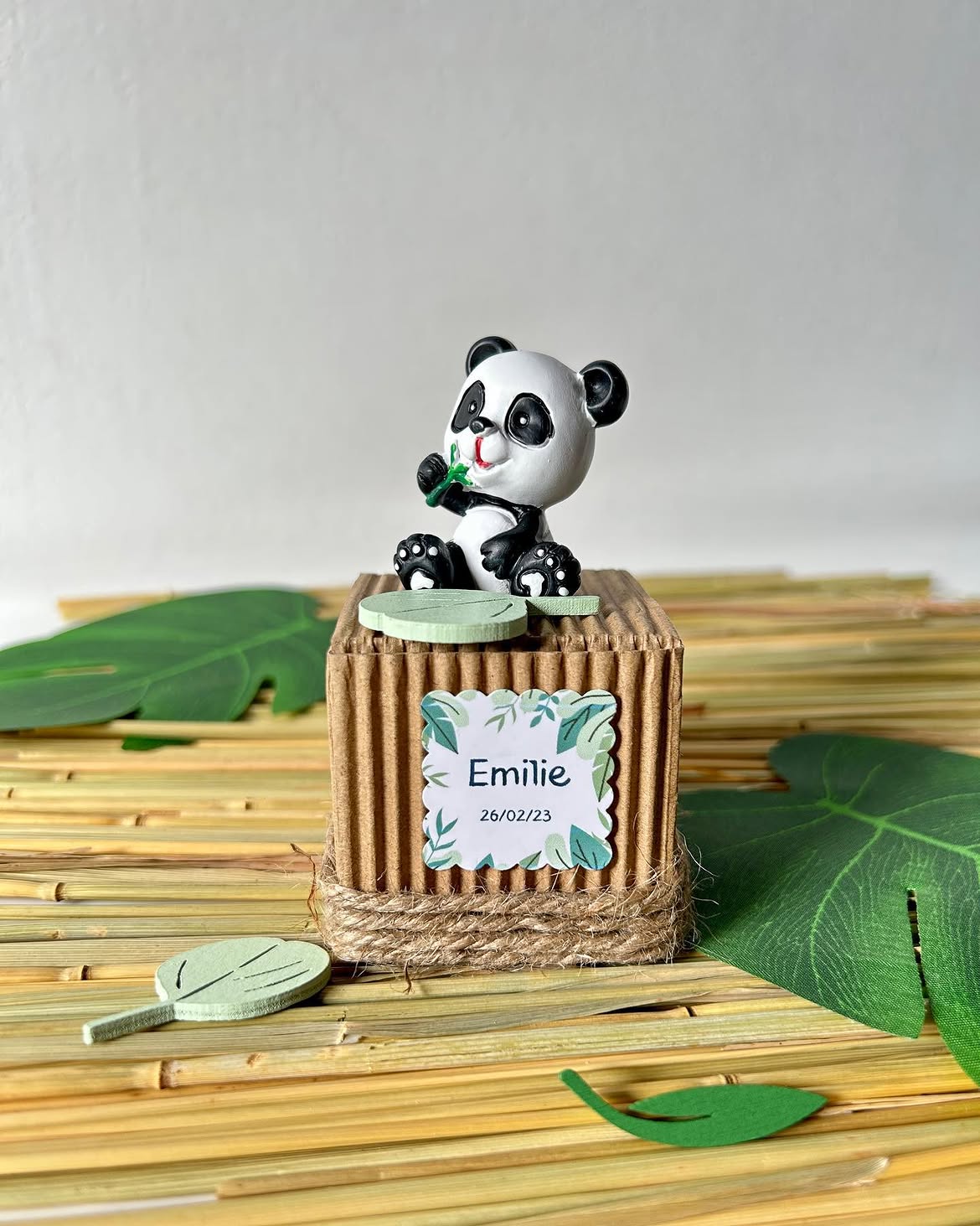 Dragées Anniversaire Panda, façonnée à la main